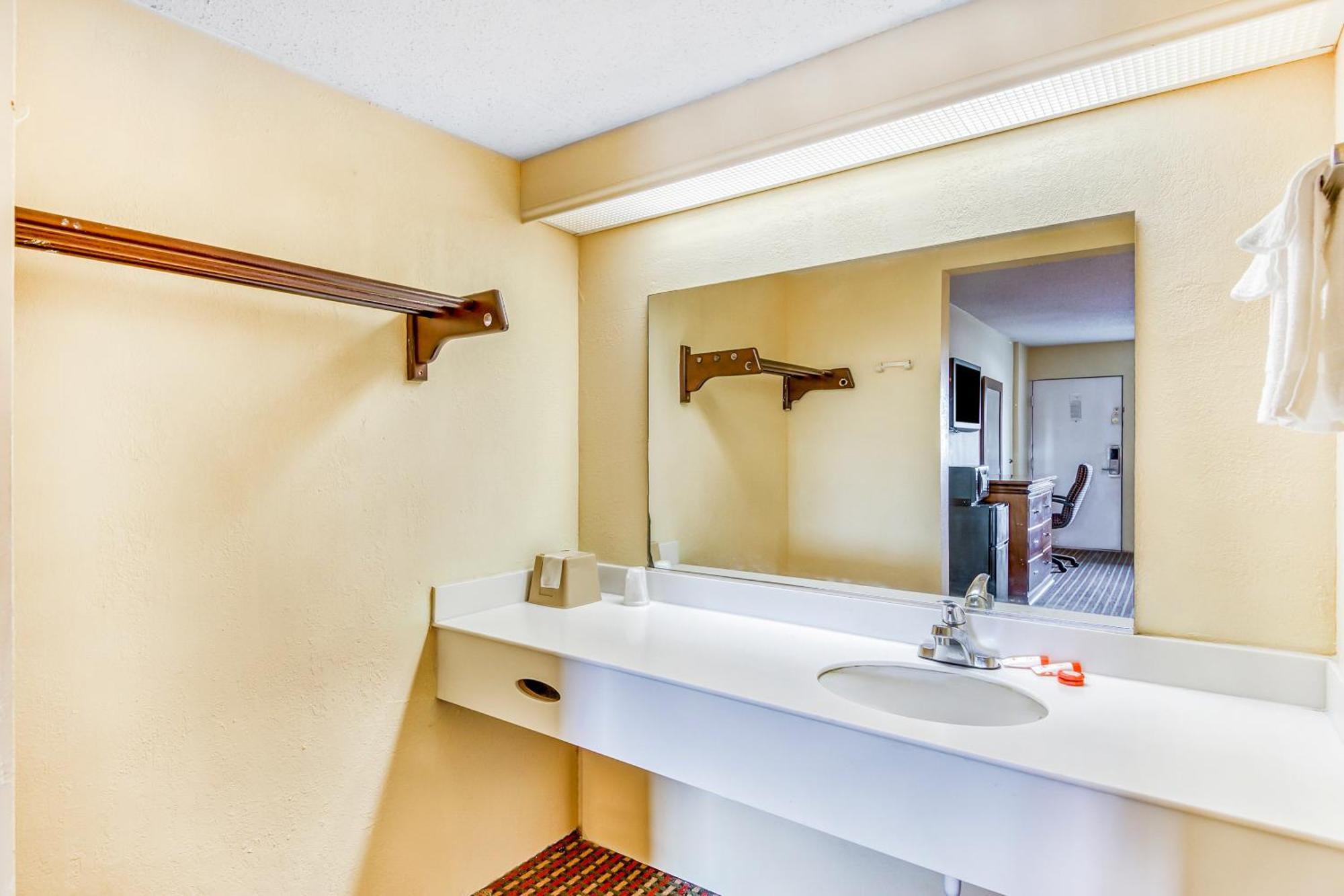 Oyo Hotel Jackson Fairgrounds I-55 Buitenkant foto